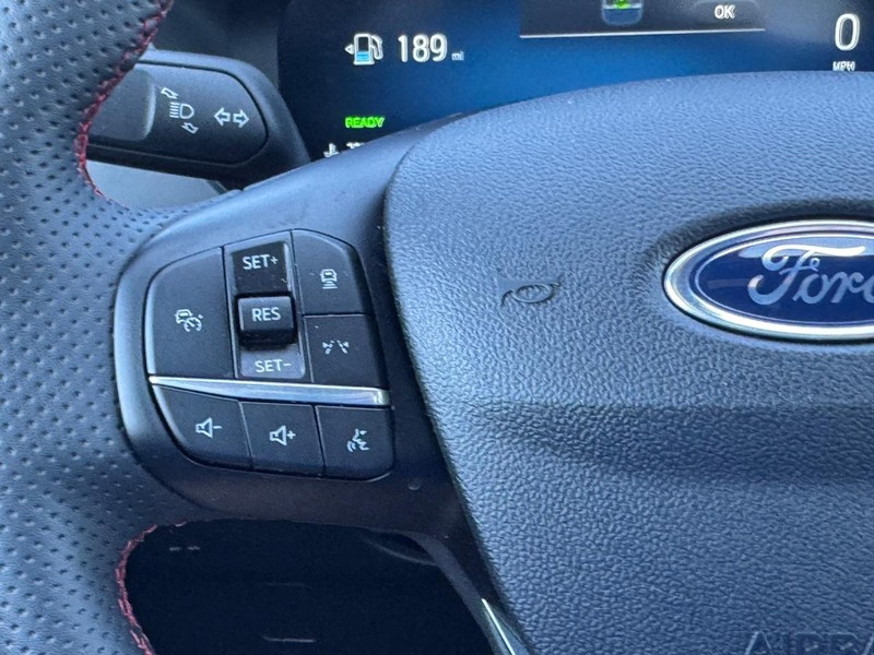 Ford Escape Vehicle Image 21