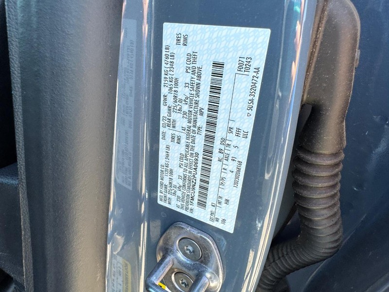 Ford Escape Vehicle Image 27