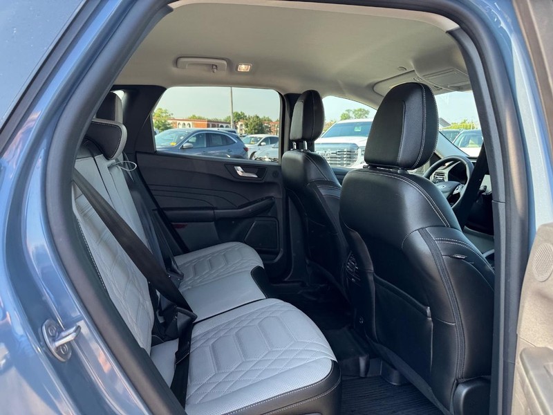 Ford Escape Vehicle Image 13