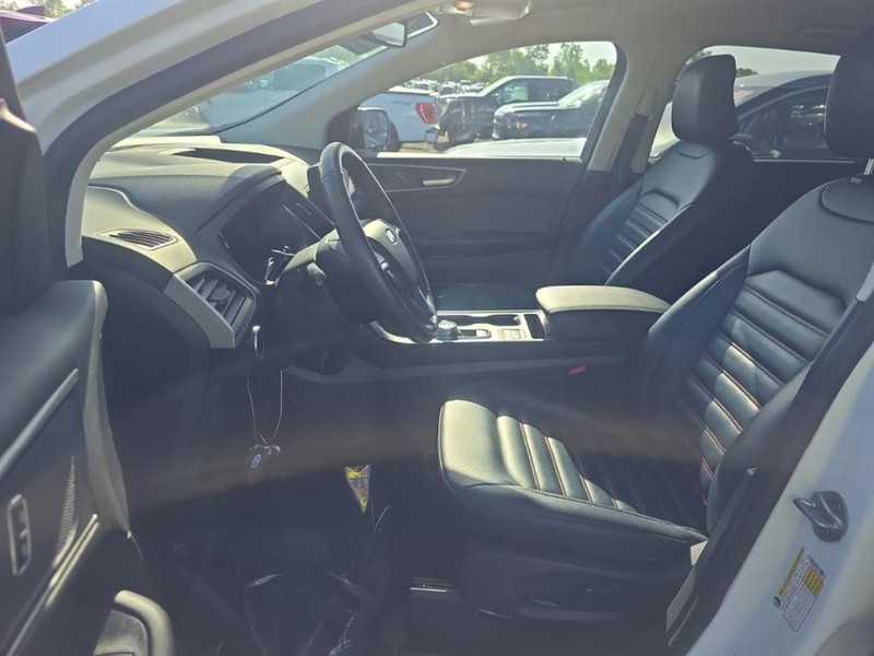 Ford Edge Vehicle Image 04