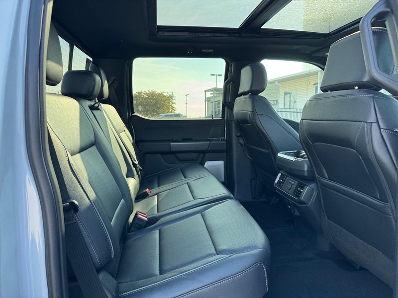Ford F-150 Vehicle Image 14