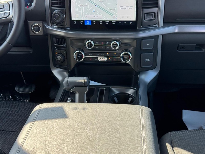 Ford F-150 Vehicle Image 17