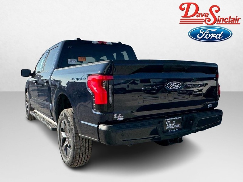 Ford F-150 Lightning Vehicle Image 09