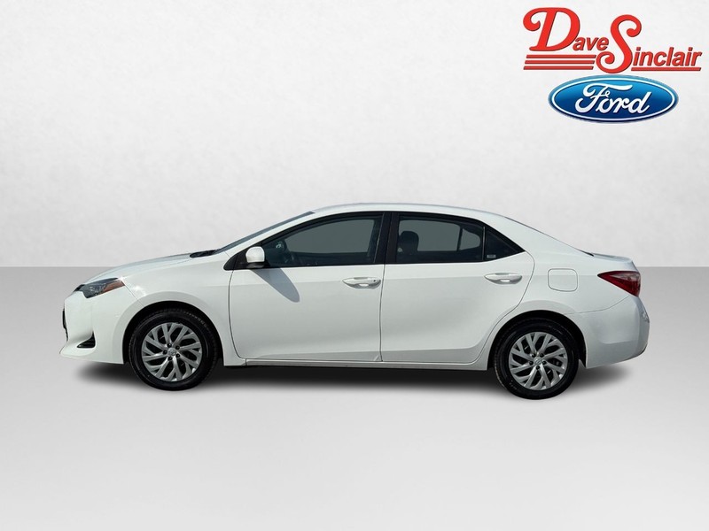 Toyota Corolla Vehicle Image 10