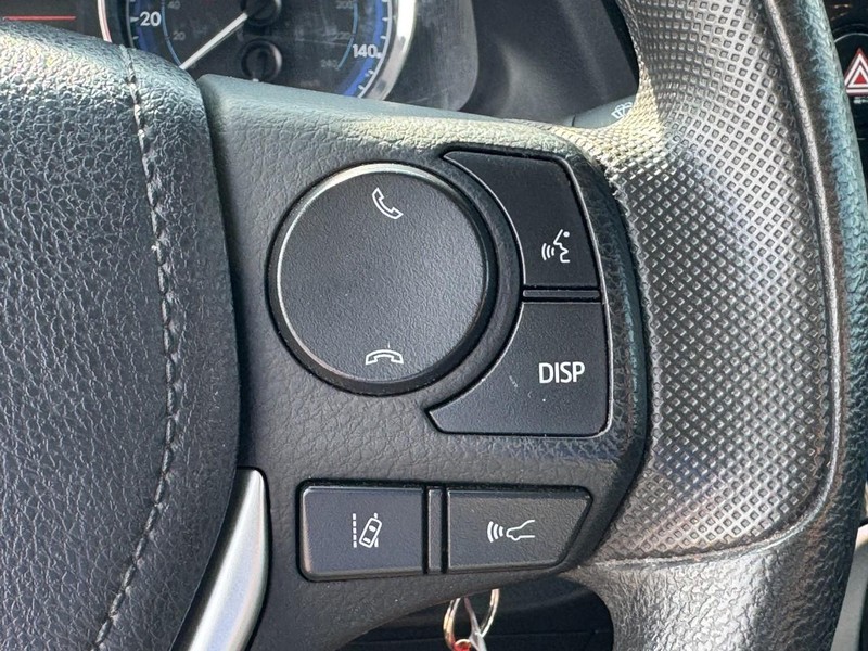 Toyota Corolla Vehicle Image 19
