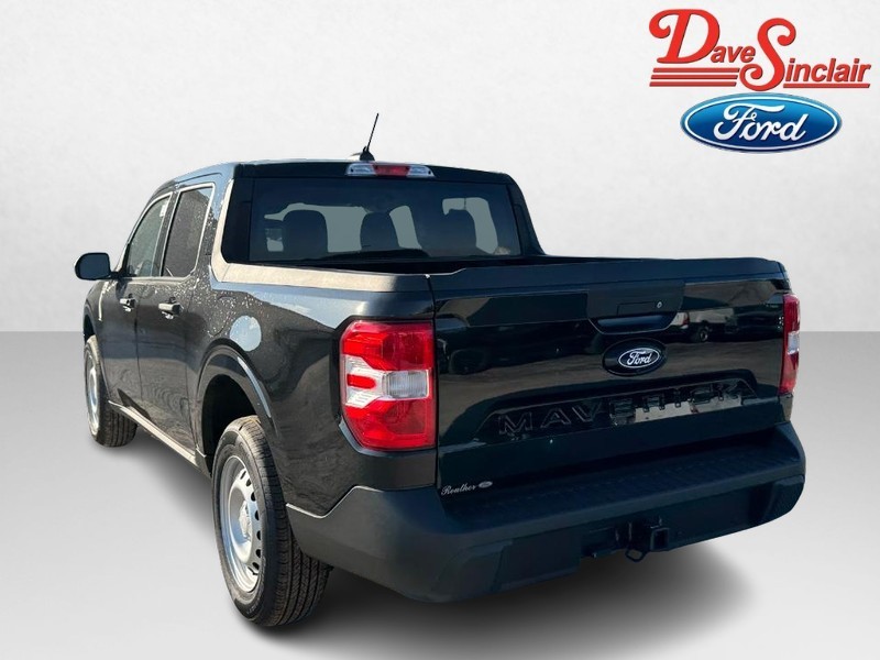 Ford Maverick Vehicle Image 09