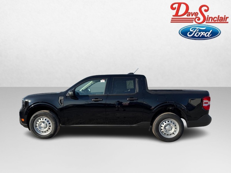 Ford Maverick Vehicle Image 10