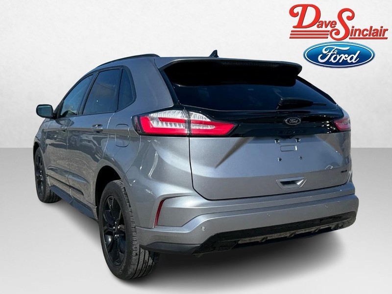 Ford Edge Vehicle Image 09