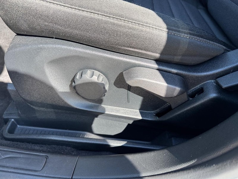 Ford Edge Vehicle Image 17