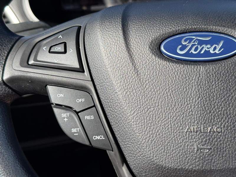 Ford Edge Vehicle Image 20