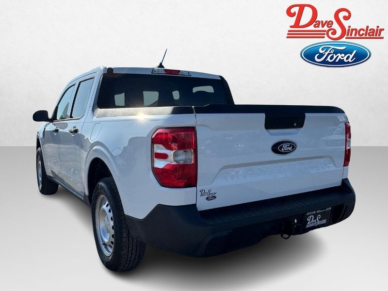 Ford Maverick Vehicle Image 09