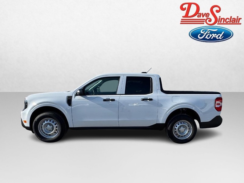 Ford Maverick Vehicle Image 10