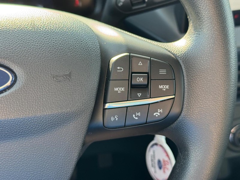 Ford Maverick Vehicle Image 22