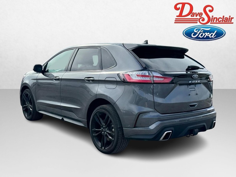 Ford Edge Vehicle Image 09