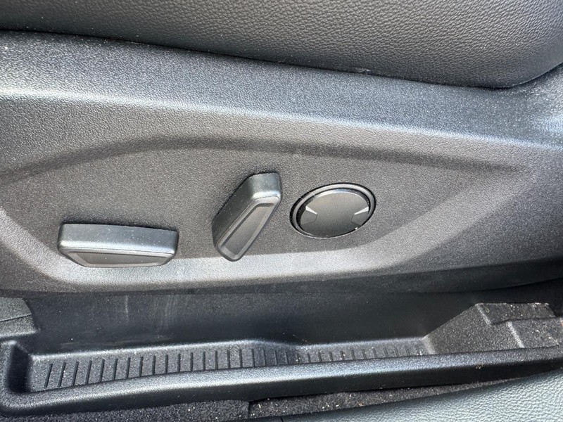 Ford Edge Vehicle Image 18