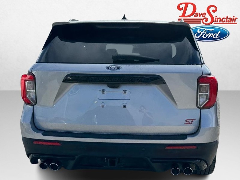 Ford Explorer Vehicle Image 08