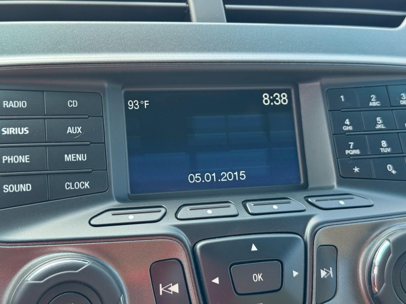 Ford Explorer Vehicle Image 20