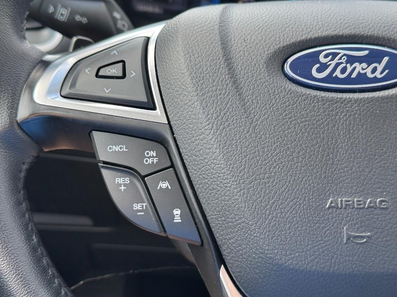 Ford Edge Vehicle Image 20