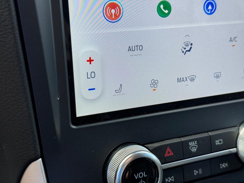 Ford Edge Vehicle Image 22