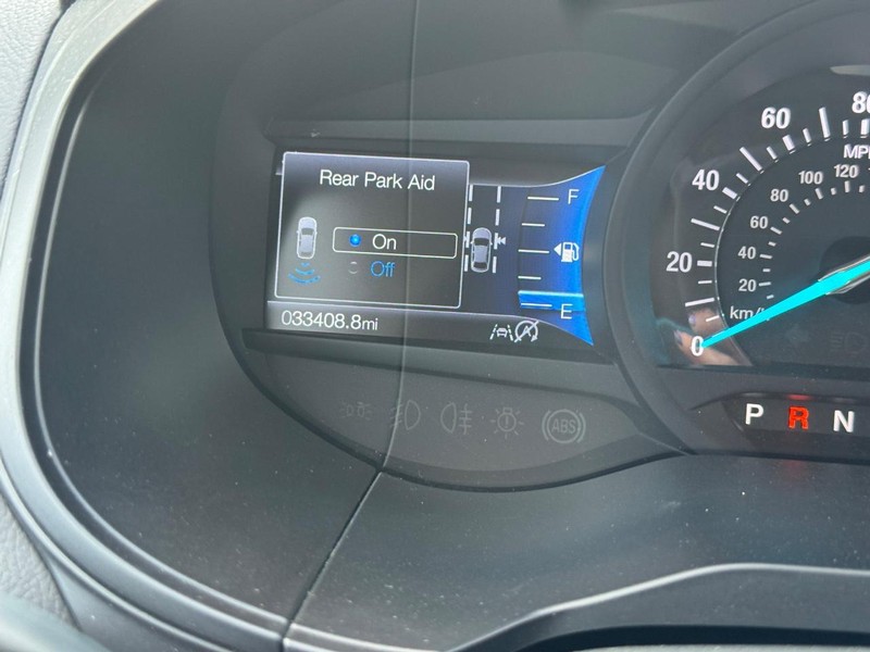Ford Edge Vehicle Image 24
