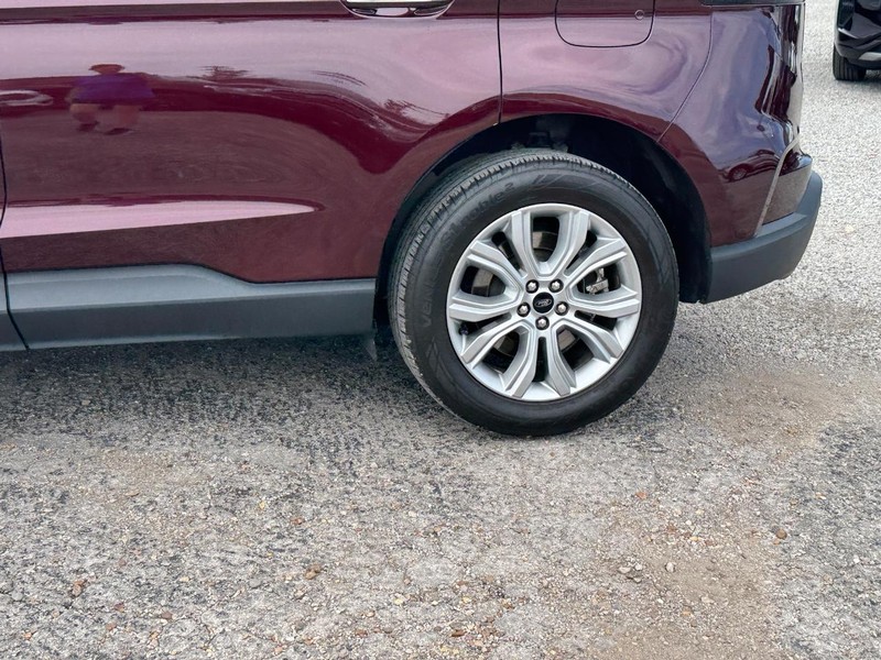 Ford Edge Vehicle Image 11