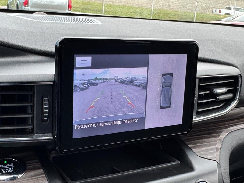 Ford Explorer Vehicle Image 27