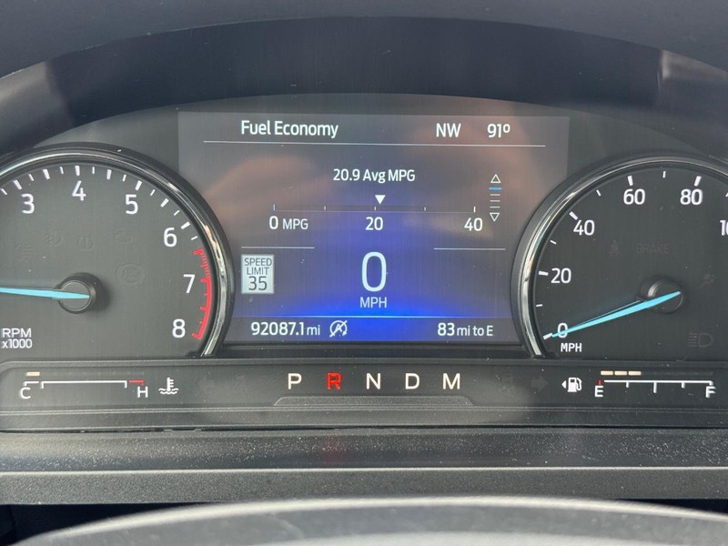 Ford Explorer Vehicle Image 28