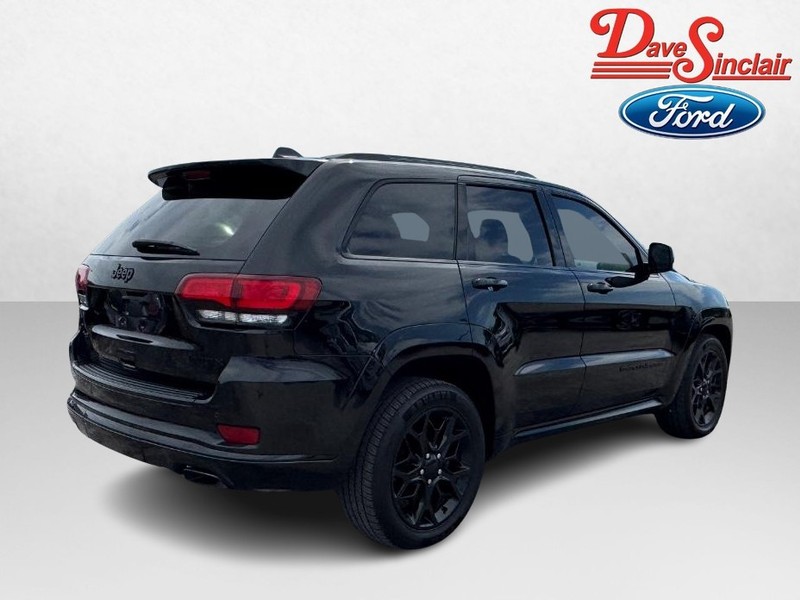 Jeep Grand Cherokee Vehicle Image 07
