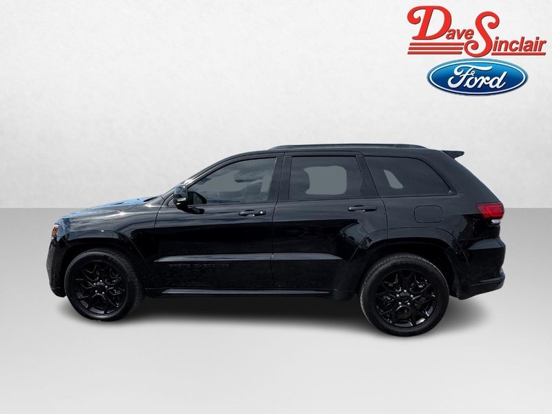 Jeep Grand Cherokee Vehicle Image 10