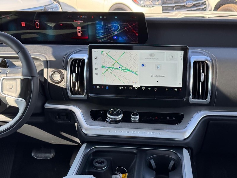 Ford Expedition Vehicle Image 19