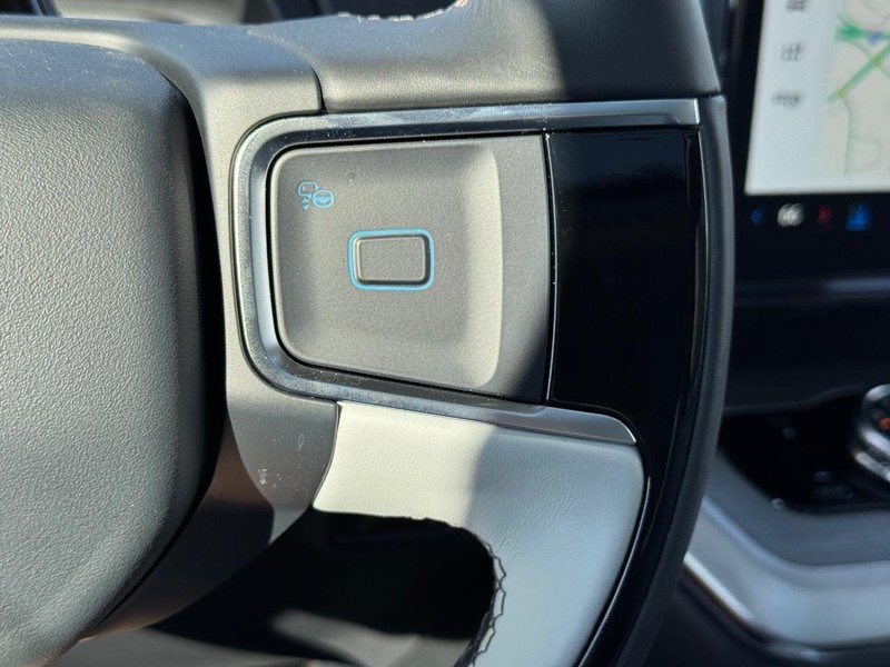 Ford Expedition Vehicle Image 25