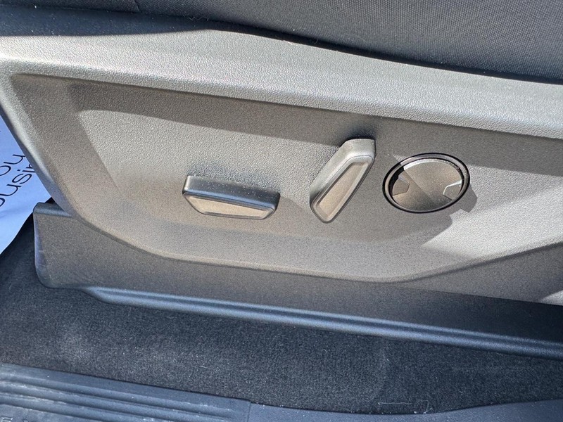 Ford Expedition Max Vehicle Image 20