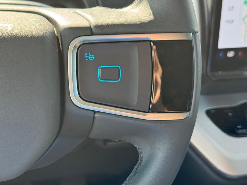 Ford Expedition Max Vehicle Image 24