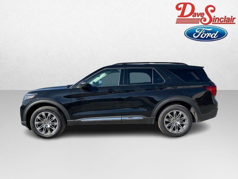 Ford Explorer Vehicle Image 10