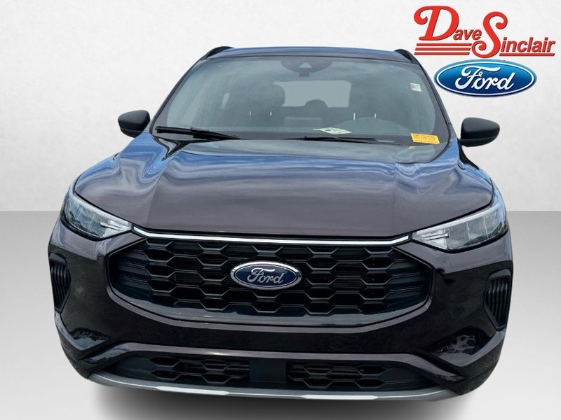 Ford Escape Vehicle Image 02