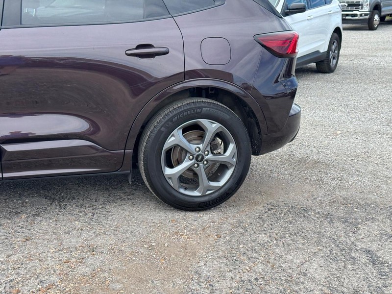 Ford Escape Vehicle Image 11