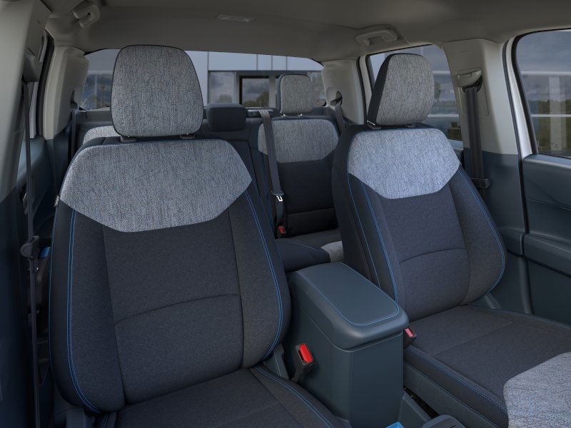 Ford Maverick Vehicle Image 12