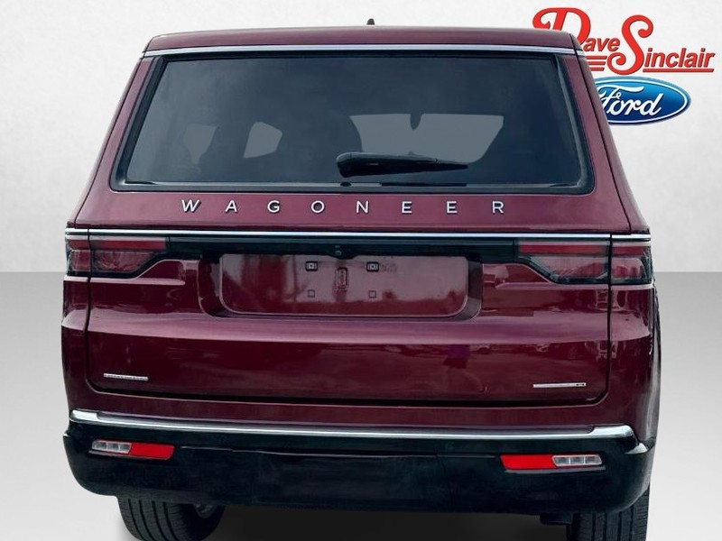 Jeep Wagoneer Vehicle Image 08