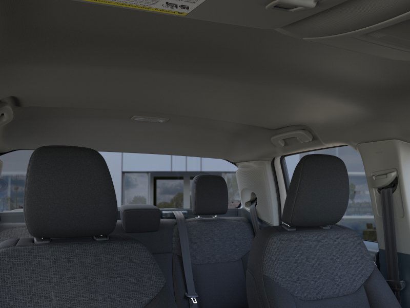 Ford Maverick Vehicle Image 14