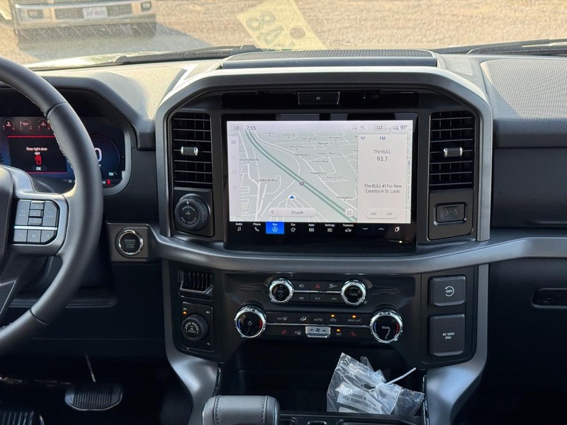 Ford F-150 Vehicle Image 16