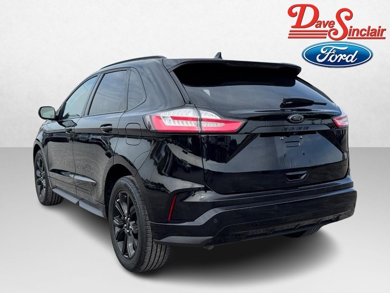Ford Edge Vehicle Image 09