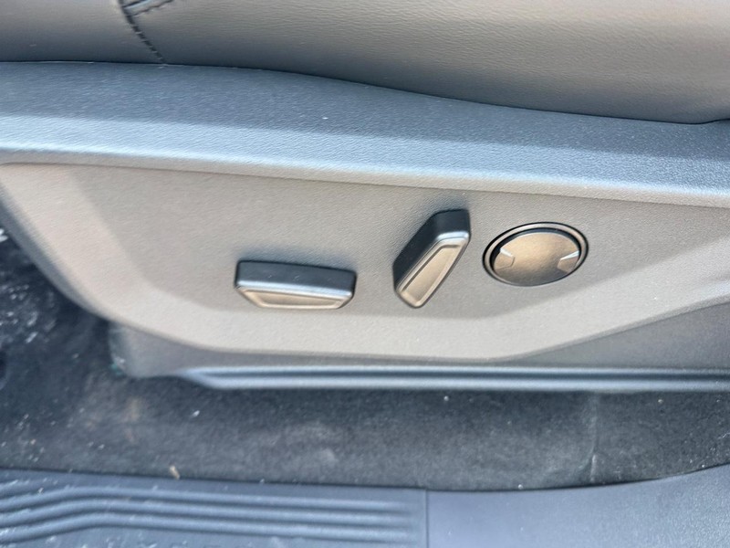 Ford Expedition Vehicle Image 21
