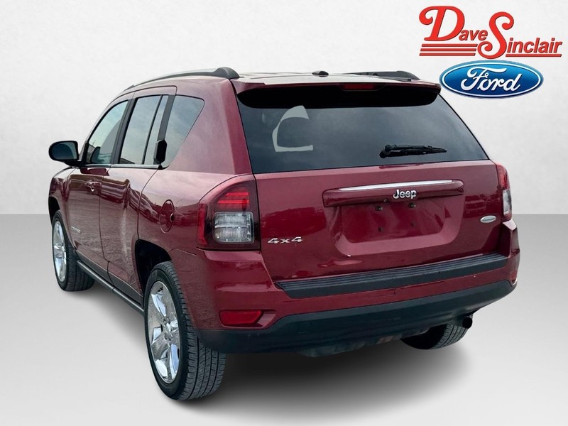 Jeep Compass Vehicle Image 09