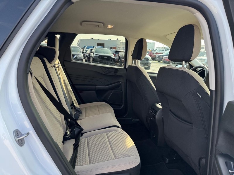 Ford Escape Vehicle Image 13