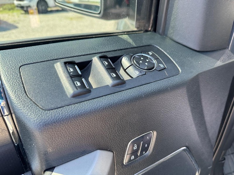 Ford F-150 Vehicle Image 19