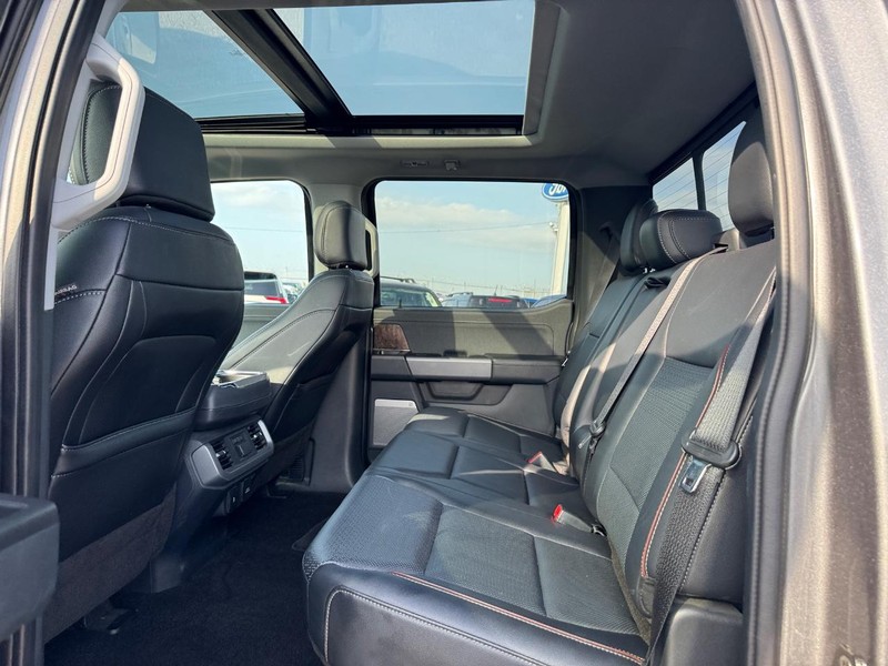 Ford F-150 Vehicle Image 12