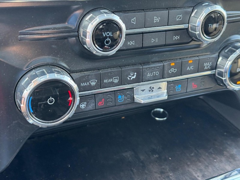 Ford F-150 Vehicle Image 25