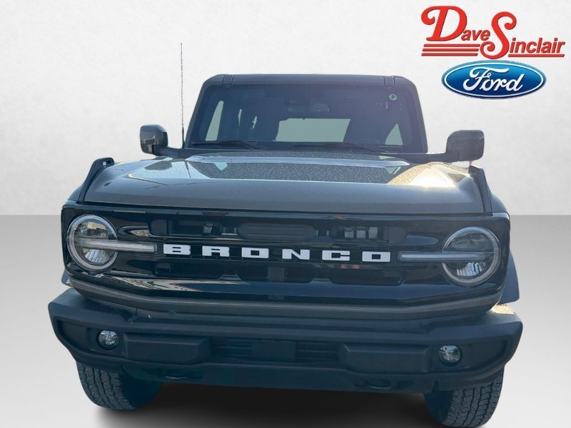 Ford Bronco Vehicle Image 02