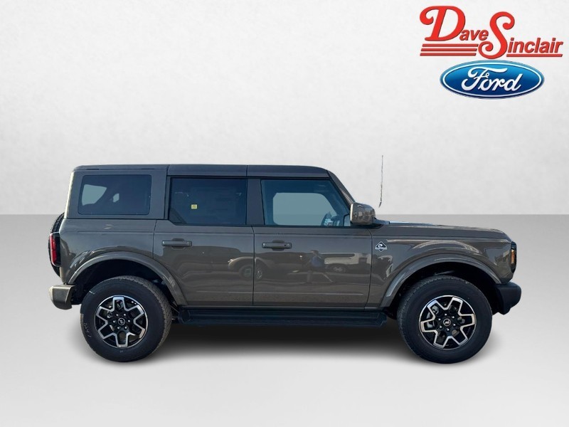 Ford Bronco Vehicle Image 05