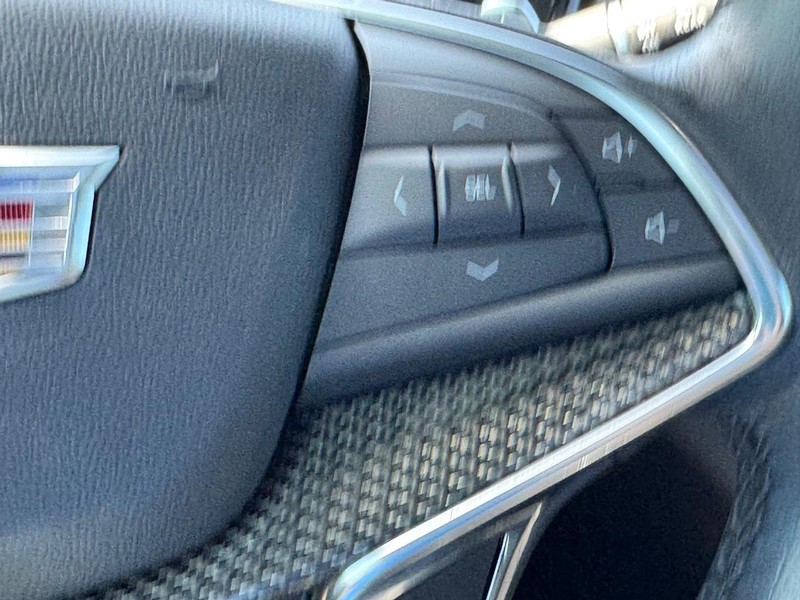 Cadillac XT5 Vehicle Image 24